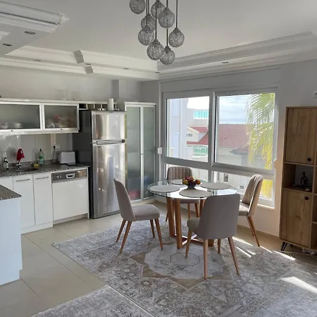 Zen House With Sea Views, Near Kleopatra * אלאניה